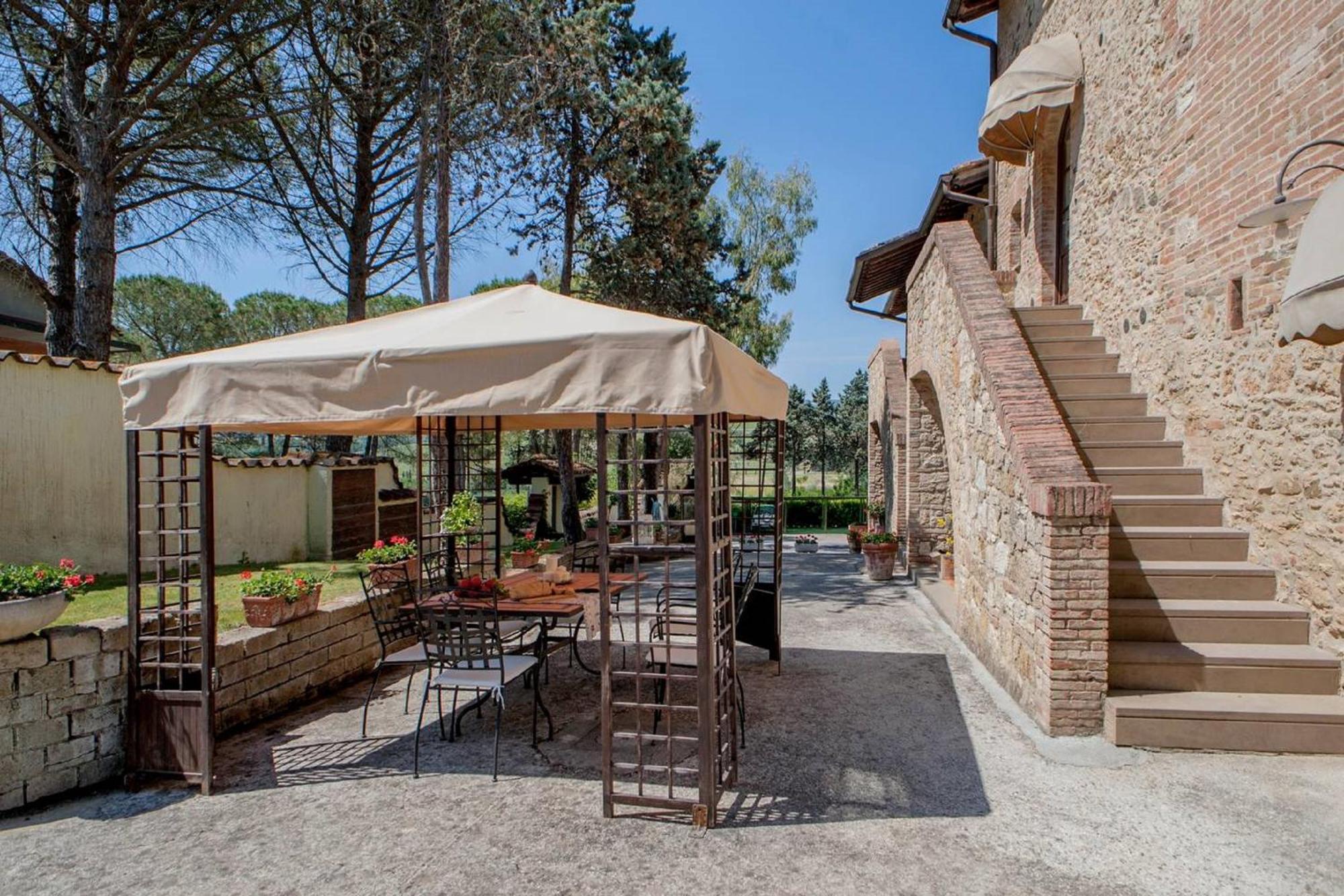Azienda Agricola E Agriturismo Vallorsi Terricciola エクステリア 写真