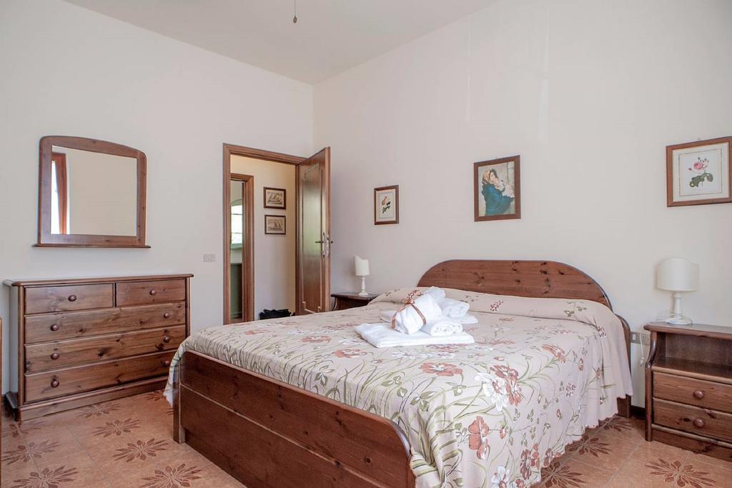 Azienda Agricola E Agriturismo Vallorsi Terricciola エクステリア 写真
