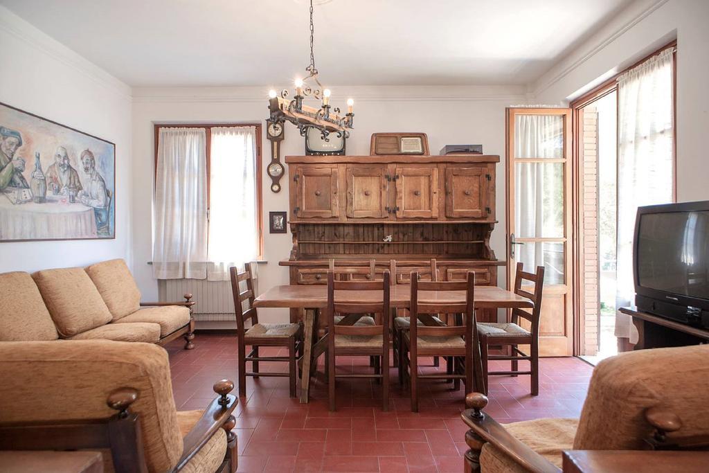 Azienda Agricola E Agriturismo Vallorsi Terricciola エクステリア 写真